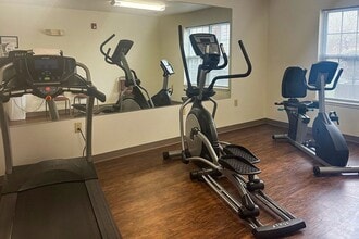 SUMTER PLACE APARTMENTS in Sumter, SC - Foto de edificio - Building Photo