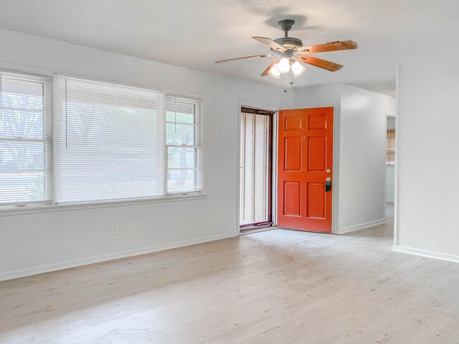 4315 42nd St in Lubbock, TX - Building Photo - Building Photo