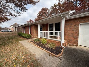 225 Northwood Terrace in Clarksville, TN - Building Photo - Building Photo