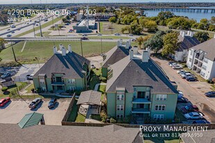 4290 Bass Pro Dr in Garland, TX - Building Photo
