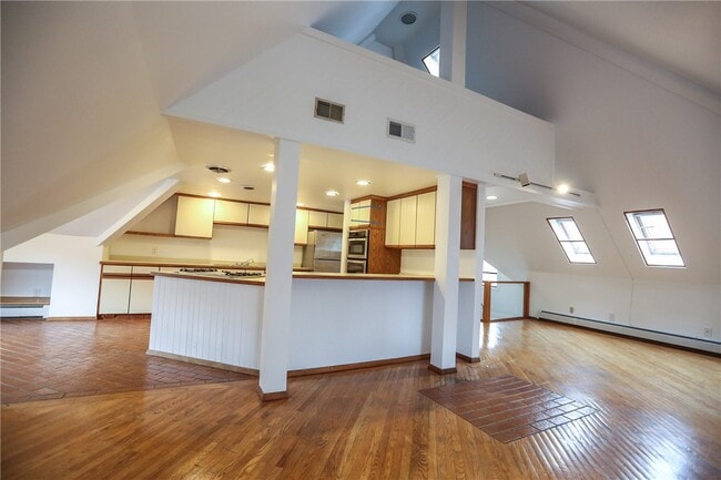 11 Portsmouth Terrace in Rochester, NY - Foto de edificio - Building Photo