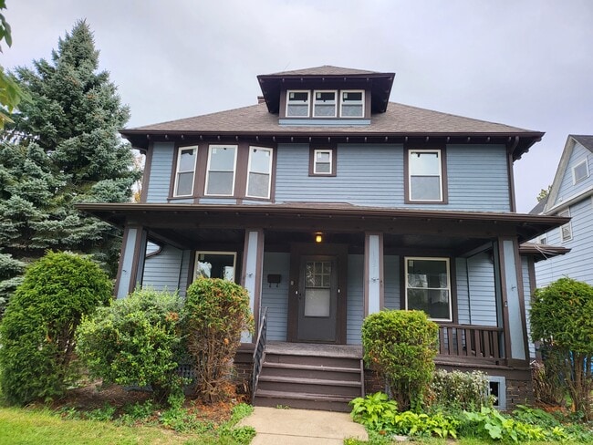 property at 1551 Alameda Ave