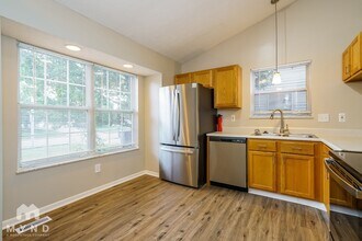 4216 Crosspointe Dr in Columbus, OH - Building Photo - Building Photo