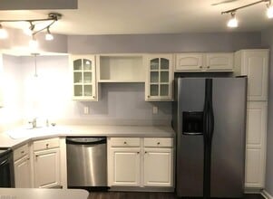1036 Lands End Way in Virginia Beach, VA - Building Photo - Building Photo