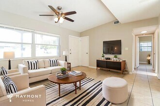 3290 Hillsdale Ave in Largo, FL - Building Photo - Building Photo