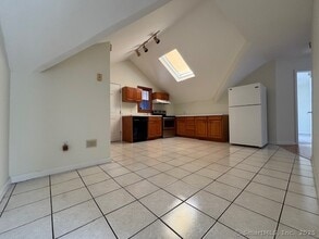 247 Connecticut Ave in Norwalk, CT - Building Photo - Building Photo