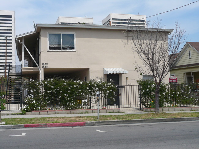 1652 Sawtelle Blvd in Los Angeles, CA - Building Photo - Building Photo