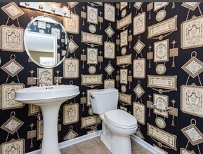 7426 W Fullerton Ave in Elmwood Park, IL - Building Photo - Building Photo