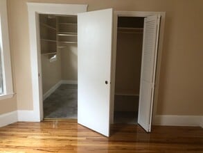 94 Harrishof St, Unit second floor in Boston, MA - Building Photo - Building Photo