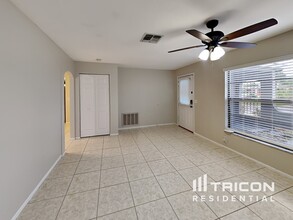 9413 Barnstead Ln in Port Richey, FL - Building Photo - Building Photo