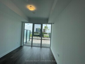 95 Oneida Crescent in Richmond Hill, ON - Building Photo - Building Photo