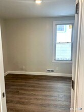 124 Charles St in Waterbury, CT - Building Photo - Building Photo