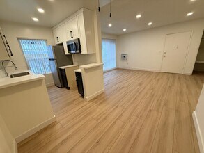 3317 Keystone Av, Unit 2 in Los Angeles, CA - Building Photo - Building Photo