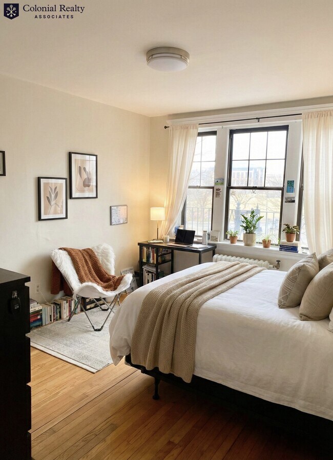 property at 370 Chestnut Hill Ave