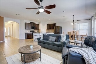 400 Fistral Dr in Hutto, TX - Building Photo - Building Photo