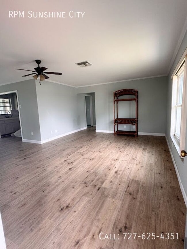 8356 Candlewood Rd in Seminole, FL - Building Photo - Building Photo