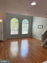 42233 Terrazzo Terrace in Aldie, VA - Building Photo - Building Photo