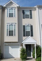 4077 Majestic Ct in Dover, PA - Building Photo