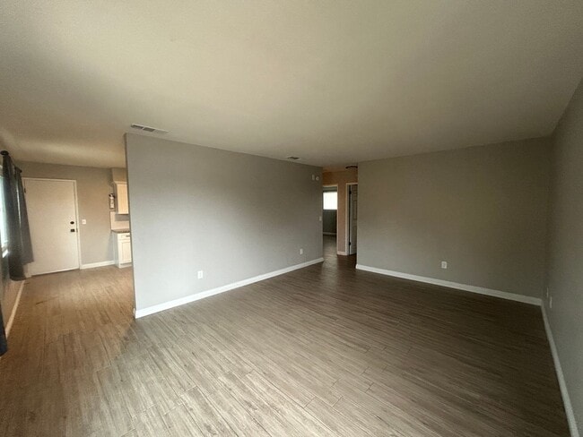 900 La Vida Ln in Porterville, CA - Building Photo - Building Photo