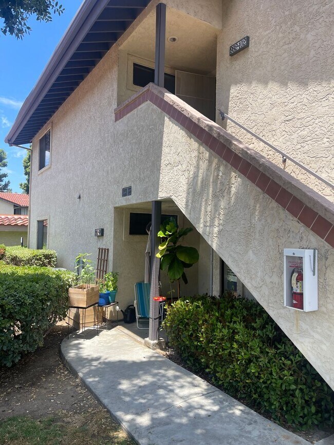 property at 992 Lupine Hills Dr
