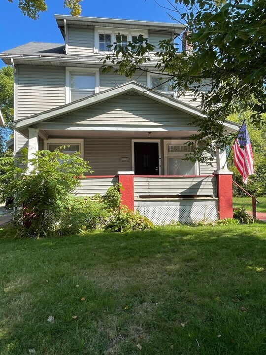 770 Crandall Ave in Youngstown, OH - Building Photo