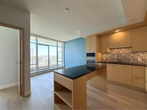 13495 Central Ave in Surrey, BC - Building Photo - Building Photo