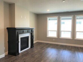 8809 Bridger Ct in Pasco, WA - Building Photo - Building Photo