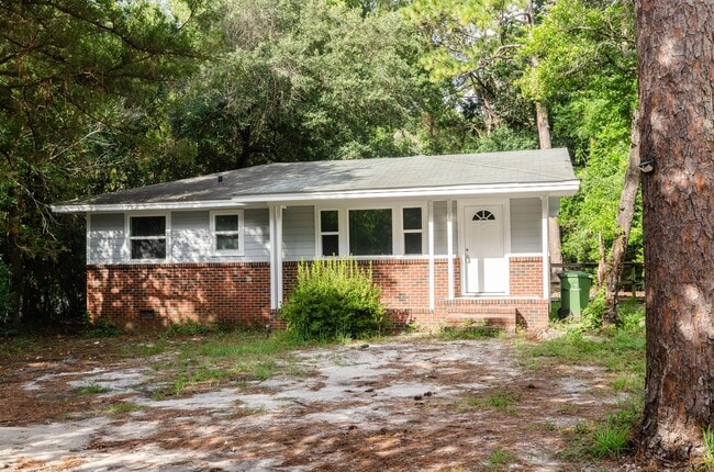 property at 626 S Kerr Ave
