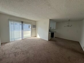 3733 Delmas Ter, Unit 5 in Los Angeles, CA - Foto de edificio - Building Photo