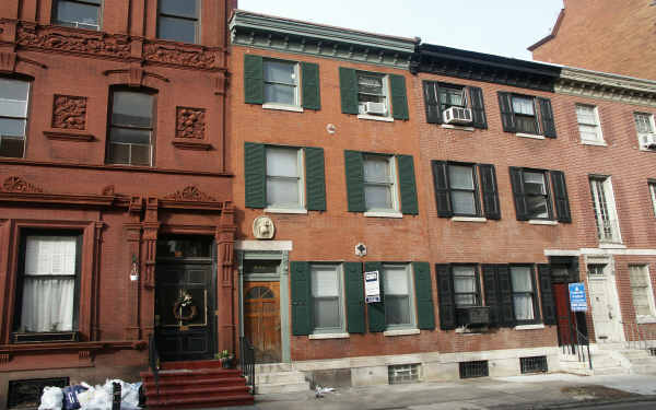 242 S 21st St in Philadelphia, PA - Building Photo - Building Photo