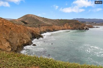 411 Dondee Way in Pacifica, CA - Building Photo - Building Photo