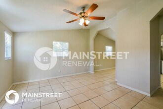 703 Osceola Dr in Sanford, FL - Foto de edificio - Building Photo