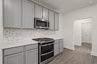 10635 Whitejacket in Conroe, TX - Building Photo - Building Photo