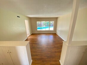 5621 Mary Ln Dr in San Diego, CA - Building Photo - Building Photo