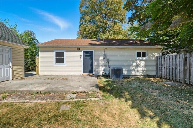 710 E Chestnut St in Mount Vernon, OH - Building Photo - Building Photo