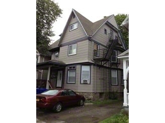 445 Goodman St S in Rochester, NY - Building Photo