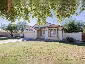 2419 W Darrow St in Phoenix, AZ - Building Photo - Building Photo