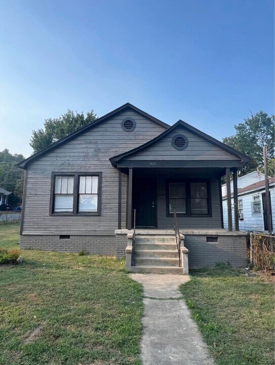 2023 W Short 17th St in North Little Rock, AR - Building Photo