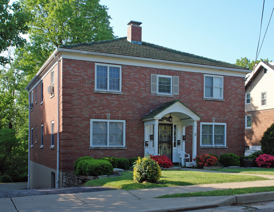 6 Oak St in Fort Mitchell, KY - Foto de edificio