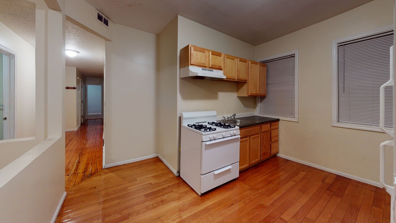 17 Langdon St, Unit 1 in Boston, MA - Building Photo