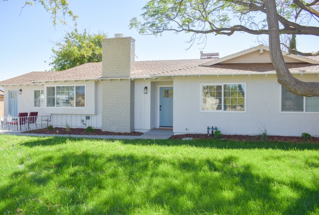 property at 4718 W Ave L-6