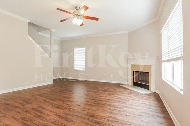 1112 Pine Valley Dr in Calera, AL - Foto de edificio - Building Photo