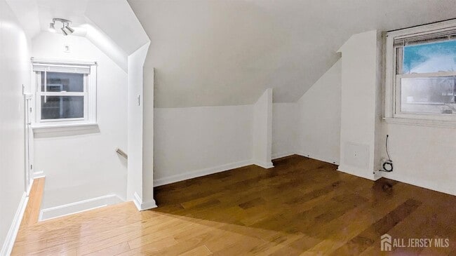 107 Madison Ave in Dunellen, NJ - Building Photo - Building Photo