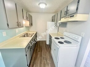 1805 Parker Cir in Norfolk, NE - Building Photo - Building Photo