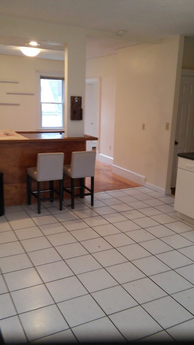 95 Cranch St, Unit 2 in Quincy, MA - Building Photo - Building Photo