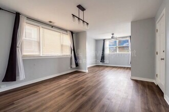 2928 N Ridgeway Ave in Chicago, IL - Building Photo - Building Photo