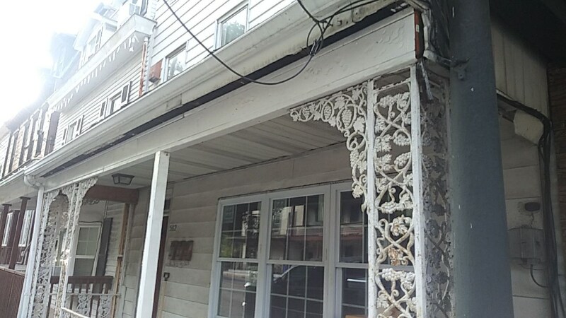 582 Sunbury St in Minersville, PA - Building Photo