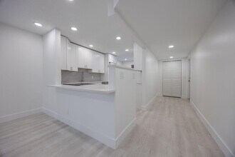 2805 Casita Way in Delray Beach, FL - Foto de edificio - Building Photo
