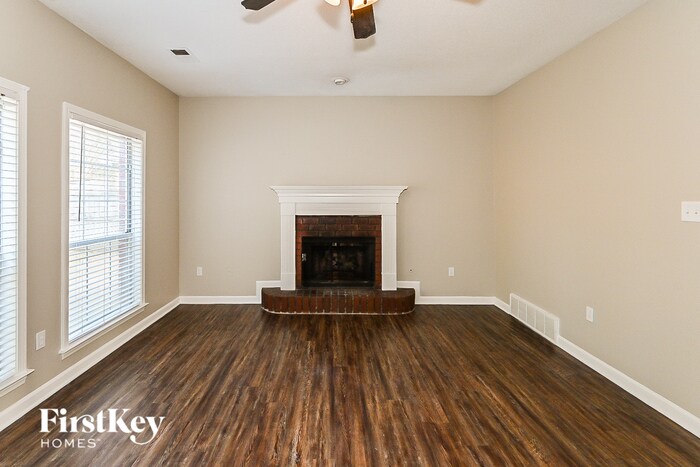 8638 Bell Ridge Dr in Olive Branch, MS - Building Photo