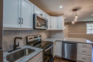 807 Riviera Dr, Unit 809 in Murfreesboro, TN - Building Photo
